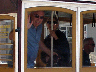 Allan & Shari wave goodbye