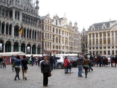 Sheila in Grand Place