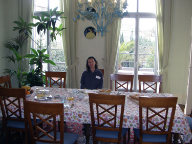 Guesthouse dining room