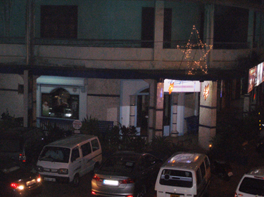 Longuinhos at night