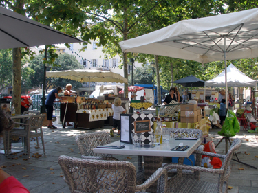 Stals in market