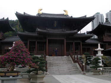 Derek at Chi Lin nunnery